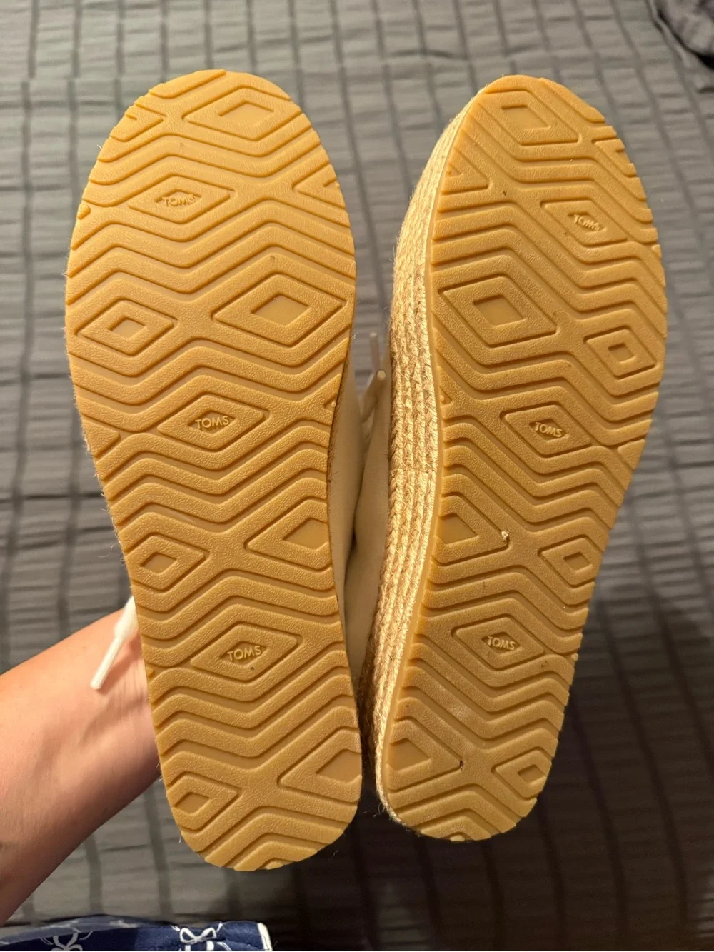 Tom’s women’s platform espadrille sneakers sz 8.5